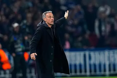 إنريكي: باريس سان جيرمان كان محظوظًا أمام ليفربول.. ودوناروما مثل أليسون